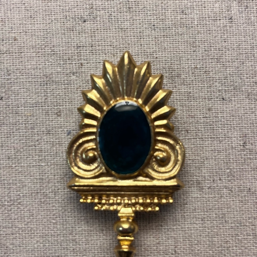 ✨ Unique Vintage Gold & Green Brooch - Picture 5 of 7